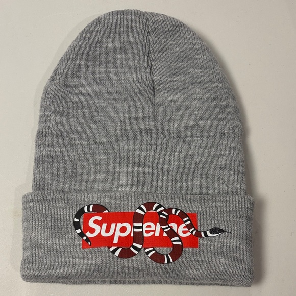 Supreme Gray Beanie - Picture 1 of 3